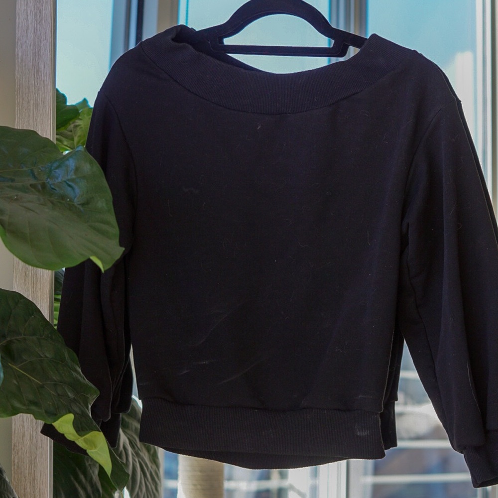 Off shoulder black sweatshirt